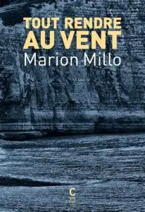 Anna rit à gorge déployée et ses pieds sautillent dans l’herbe humide, fraîchement coupée. Elle est si petite encore, comme cet oiseau là-bas qui tarde à prendre son envol. Lorsqu’elle plonge son visage dans la transparence scintillante de la rivière elle est saisie par l’intensité du froid. Elle n’a jamais éprouvé de sensation aussi violente. Au lieu de se déprendre au plus vite de l’emprise de glace, elle s’y attarde, s’y complaît et ne refait surface que pour avaler une gorgée d’air douloureuse. Elle voudrait y pénétrer tout entière, se faire aussi dure que la roche sur laquelle les eaux viennent se briser, que son corps ondule aux caprices du courant et perde cet étrange poids qui déjà, si tendre, le fait ployer. Elle pense aux saumons dont on lui a appris qu’ils remontaient les rivières et contemple les perles d’eau agonisantes sur sa peau. Elle en fait le décompte comme autant d’écailles luisantes. Elle aussi voudrait contraindre le cours de l’eau, demeurer encore dans la prairie douce de l’enfance, mais la voix du père, impérieuse, a décidé pour elle d’un tout autre paysage. Anna plonge de nouveau la tête sous l’eau glacée et songe un instant à l’y laisser. Un instant si lent, si patient qu’il pourrait durer toujours. La douleur devenue insoutenable de l’air qui s’amenuise la livre à un sentiment de toute-puissance. Je peux souffrir jusque-là et plus loin encore. Jusqu’à ne plus souffrir, jusqu’à ne plus jamais obéir.